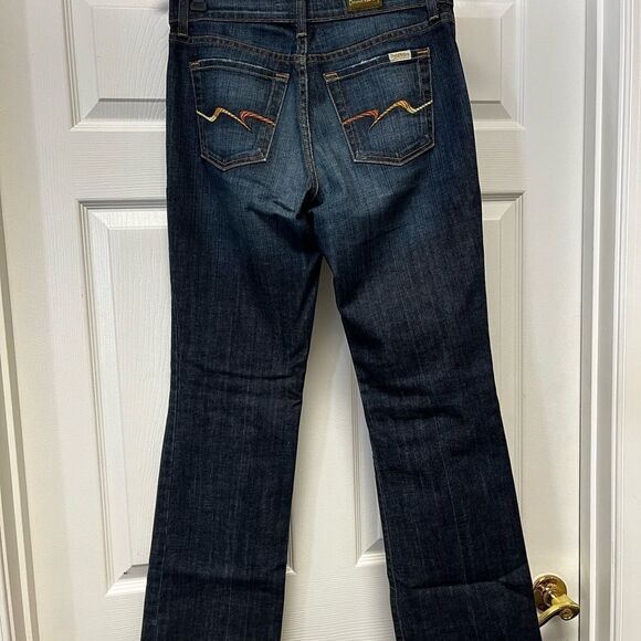 David Kahn Mildly Distressed Straight Leg Jeans sz 6 EUC - Picture 2 of 7